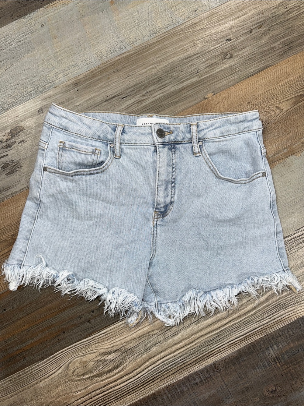 Light Blue High-Rise Frayed fringe Hem Denim Shorts